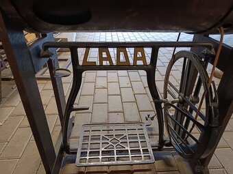 Šicí stroj Lada - 5