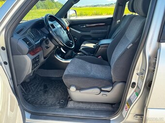 Toyota Land cruiser 120 3,0 122KW pôvodný lak/Top bez hrdze - 5