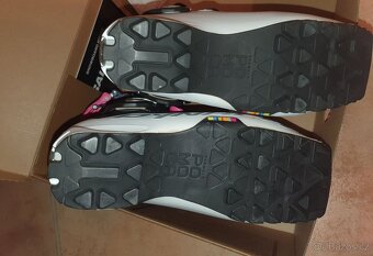 Nové Skialpové lyžáky DYNAFIT TLT 7. MP 265/ 7.5uk - 5