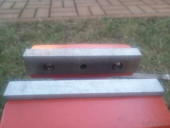 Svěrák York 125 - nové čelisti - 5