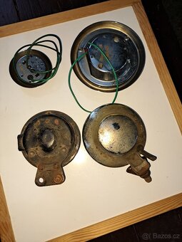 N A " V E T E R Á N A ". - 5