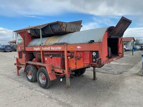 BAGELA BAUMASCHINEN recyklátor živice, plne funkčné, VIN 109 - 5