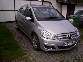Mercedes-Benz B180 i - 5
