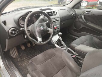 Alfa Romeo GT - 5
