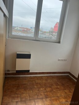 Pronájem výrobní haly/skladu v Černé Hoře 390m2 - 5