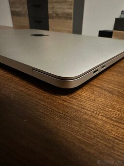 MacBook Pro 13” M1 – 16 GB RAM / 512 GB SSD - 5