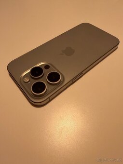 Apple iPhone 15 Pro 256 GB Přírodní titan - 5