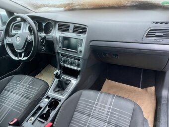 Náhradní díly VW Golf 7 stříbrný hatchback - 5