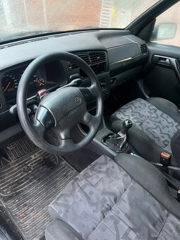 Prodám Volkswagen golf cabrio 1.6 - 5