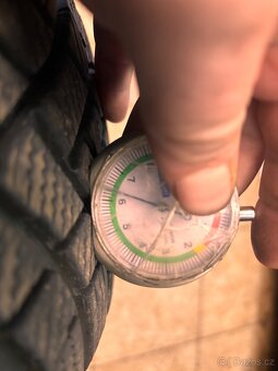 195/60/16 zimni pneu - 5