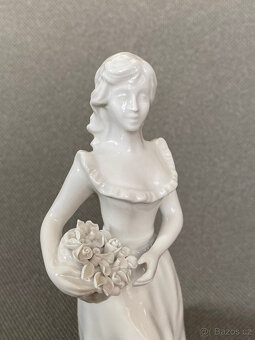 Royal Dux Porcelánová soška Květinářka 18 cm - 5