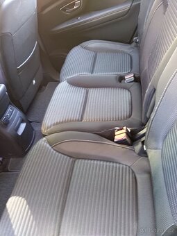 Renault Grand Scenic 1,2Tce 97kW benzín ČR - 5