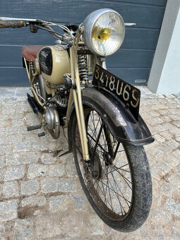 Motocykl Monet - Goyon - 5