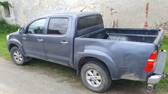 Toyta hilux - 5