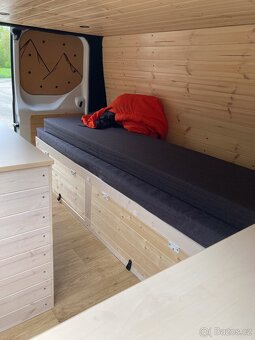 Obytná dodávka Ford Transit Custom 2.2, 92 kW, 2014 - 5