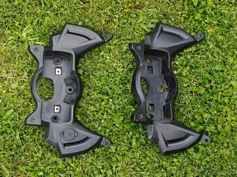 Plasty pod budíky Kawasaki Versys 650 2010 - 2014 - 5