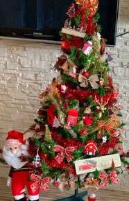 Ozdobený vánoční stromek 160cm a Santa - 5