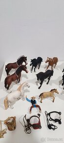 Schleich koně a příslušenství. - 5