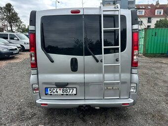 Opel Vivaro 2.5 CDTI 8 míst Dlouhá verze 2007 - 5