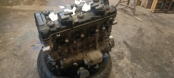 Motor Suzuki GSX-R 1000 2003 - 5