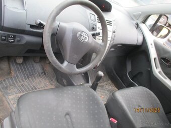Toyota Yaris 1.3 i r.v. 2006 - 5