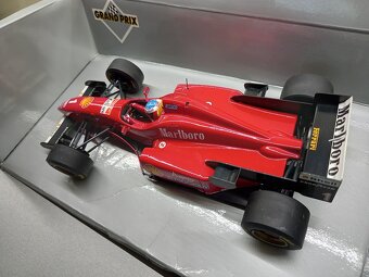 F1 FERRARI F310 1996 MICHAEL SCHUMACHER MINICHAMPS 1:18 - 5