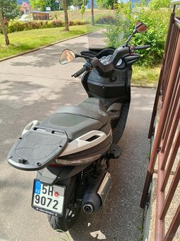 Malaguti Madison 3 250 ie - 5