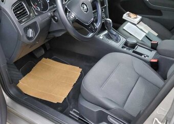 Volkswagen Golf VII e-Golf 2.majitel servisní kniha DPH - 5