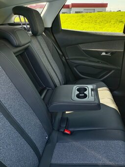 Peugeot 3008 Allure PureTech 1.2 96kW - 5