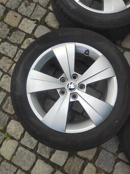 Prodám orig alu 17 Škoda Superb 3 5x112 ET 41 letní pneu - 5