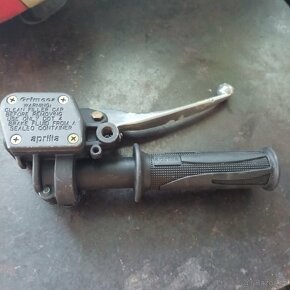 Brzdič/brzdový třmen+brzd. páka/pumpička, brzdový válec - 5