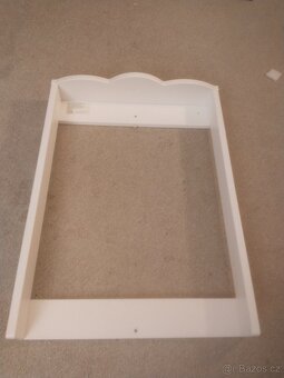 Přebalovací pult s podložkou - 5