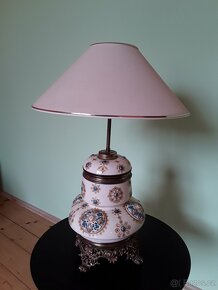 Prodám starožitnou stolní lampu - 5