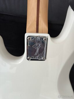 Fender baskytara - 5