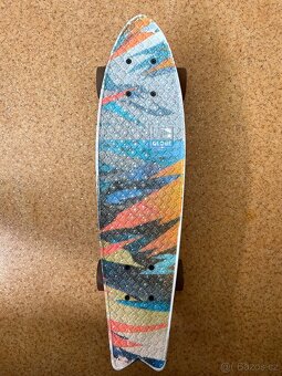 Globe cruiser skateboard – barevný - 5