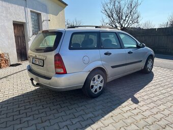 Ford Focus Ghia 1.8tdci 66kw - 5