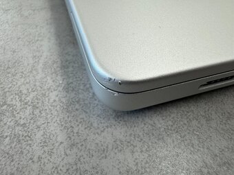 MacBook Pro M1 Max 16", 64 GB RAM, 2TB SSD - 5