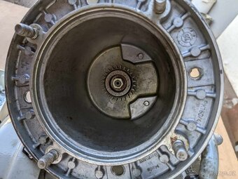 ELEKTROMOTOR 0,75 kW s hydraulickým čerpadlem - 5