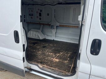 Renault Trafic 2,0 DCi Long - 5