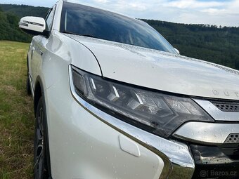 Mitsubishi Outlander III 2,0 4x4 r.v.2019 7míst - 5