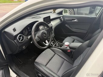 Mercedes Benz GLA 200D 4x4 - 5