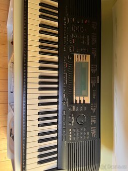 Elektrické piano Yamaha PSR-730 - 5