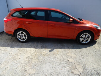 Ford Focus 1.6TDCi,1majČR,S.kniha,tažné,klimatizace,ALU - 5