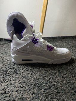 Nike Jordan 4 Retro  Purple - 5