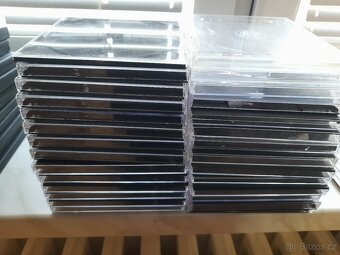 prodám obaly na CD, DVD - 5