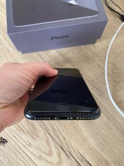 Iphone SE 64gb 2020 cerny - 5