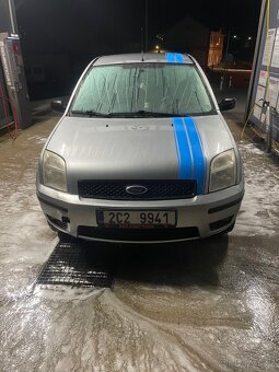 Ford Fusion - 5