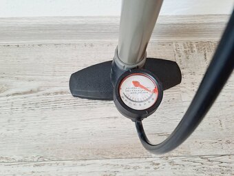 Pumpa PRO-T s manometrem a duální hlavou - 5