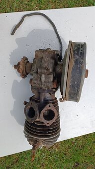 Motor a převodovka Villiers - 5
