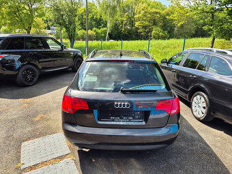 AUDI A4 - 5